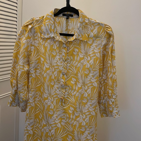 Studio F floral print yellow dress. - Picture 3 of 4